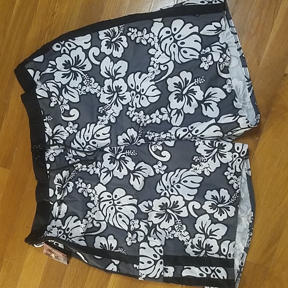 NWT Joe boxer Swim Trunks XL